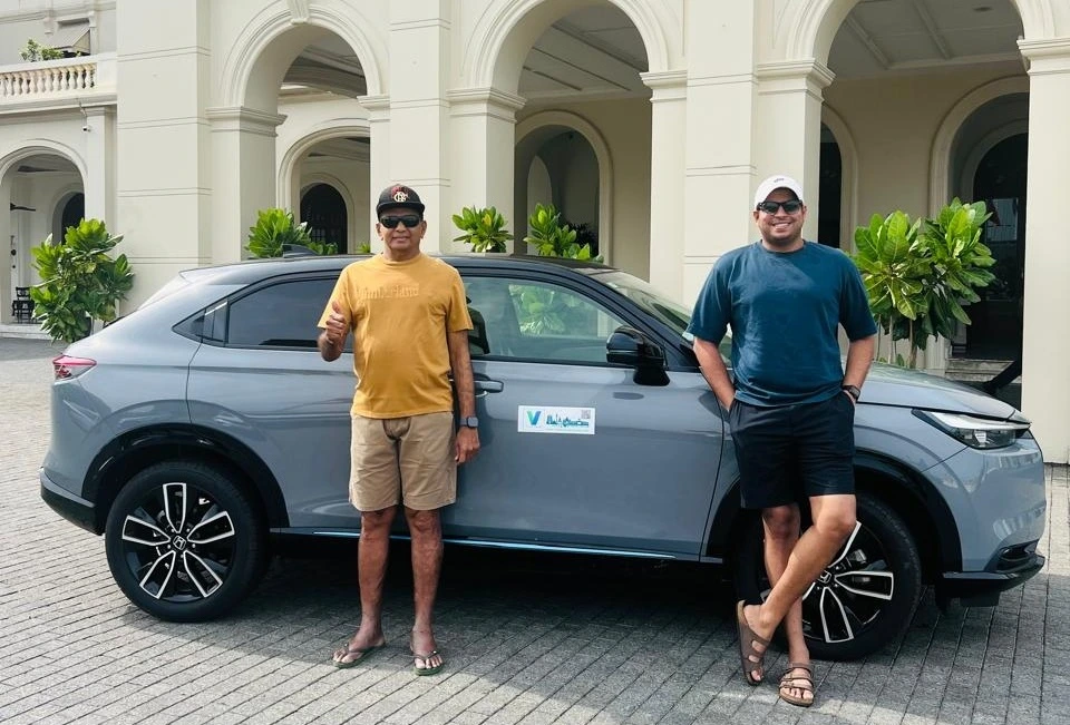 Private luxury SUV with driver for Sri Lanka tours and airport transfers